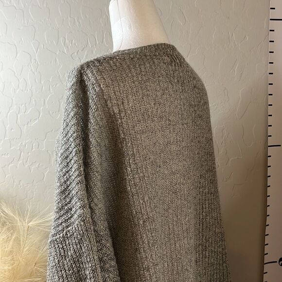 EVERYBODY Talks gray crewneck long sleeved sweater oversized boxy runs big SZ S - Picture 5 of 12